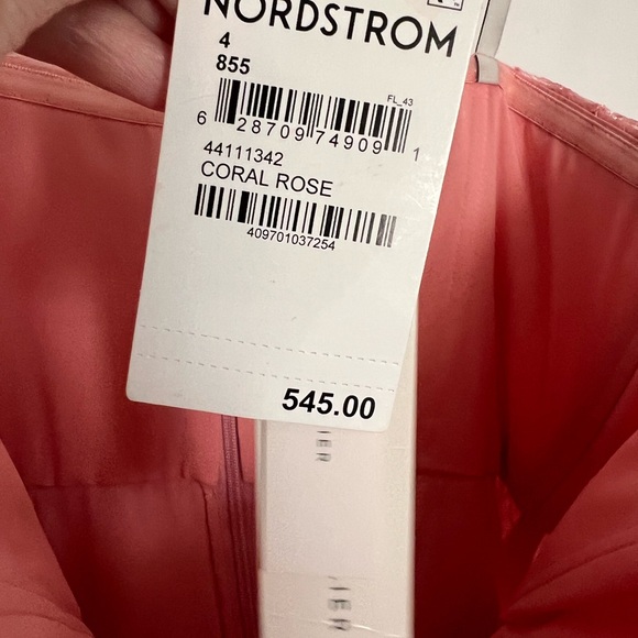 Elegant Pink Strapless Lace Dress - Picture 10 of 12